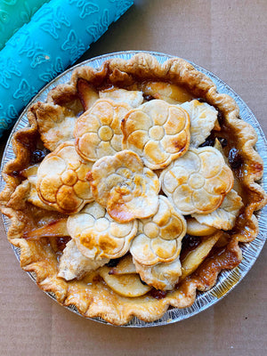 Spiced Pear Brandied Raisin Pie
