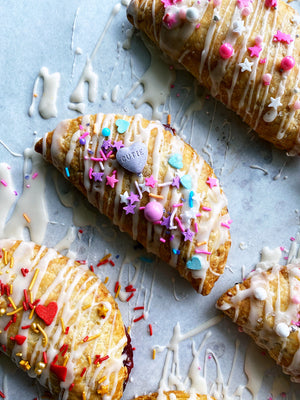 6 Strawberry Hand Pies